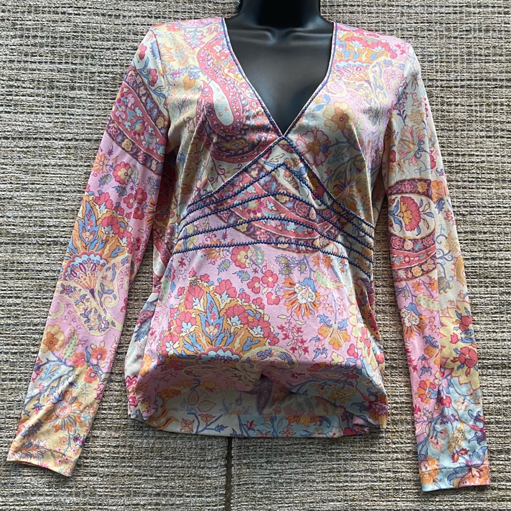 Etro long sleeve Top fits US sz Large or EU 44